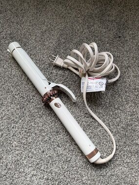 T3 Twirl 1.25” Curling Iron
